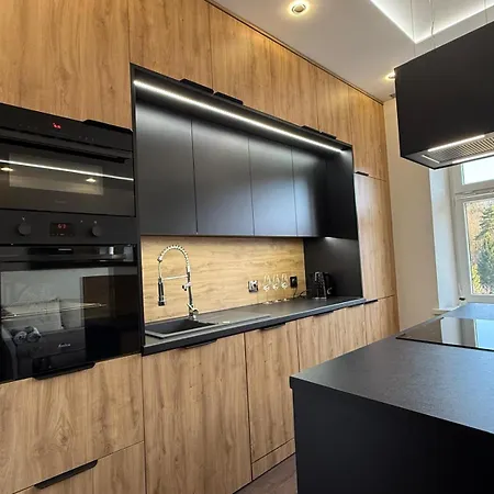 Greenhills 3 公寓 *