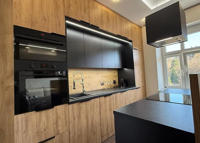 Greenhills 3 公寓 *