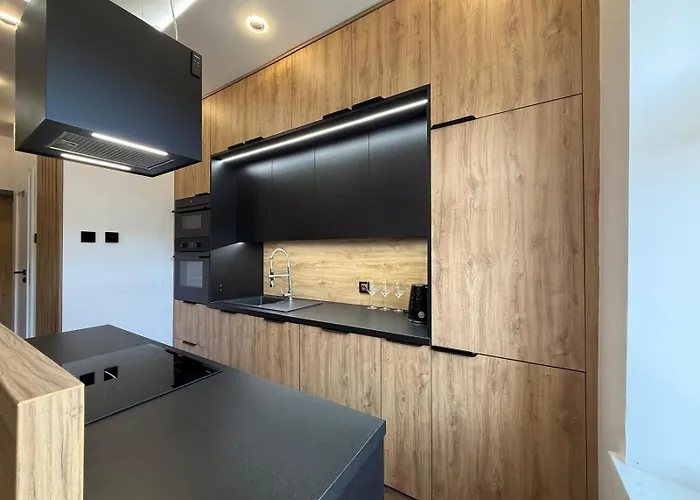 Greenhills 3 公寓 *