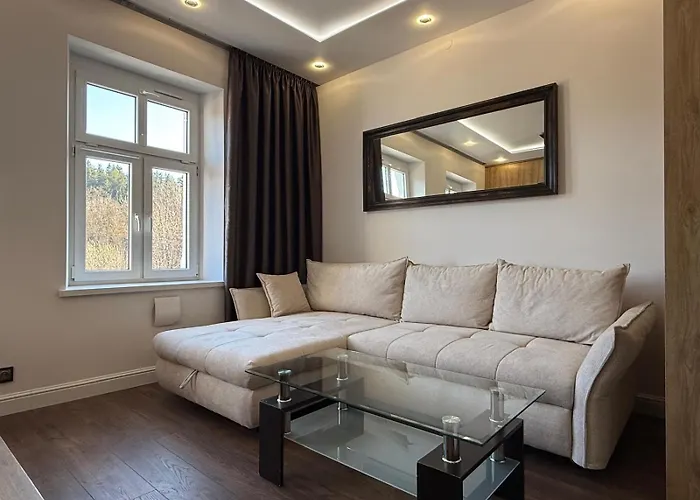 公寓 Greenhills 3 *